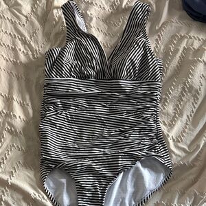 Elegant Black and White Striped Women's One Piece Swimsuit